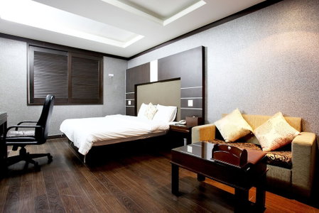 Luxury Hotel Osan, Osan, South Korea