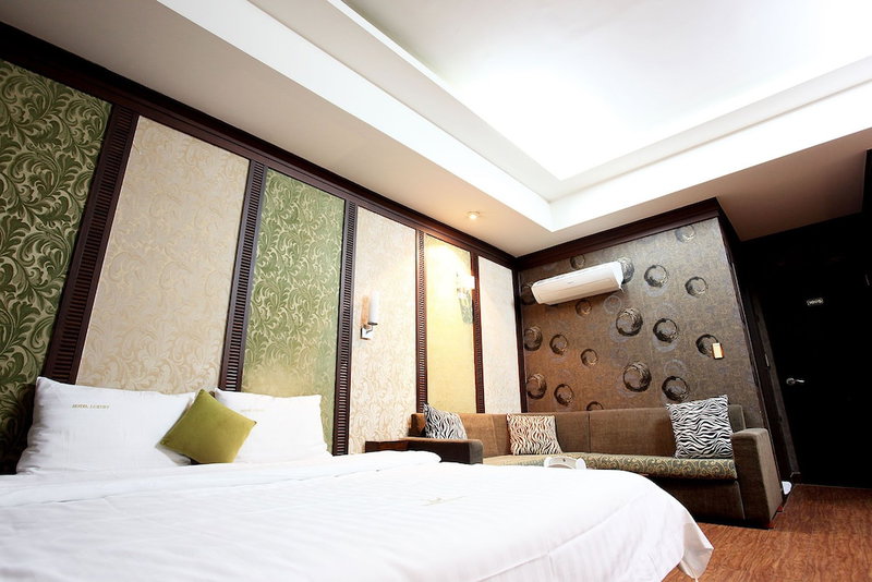 Luxury Hotel Osan, Osan, South Korea
