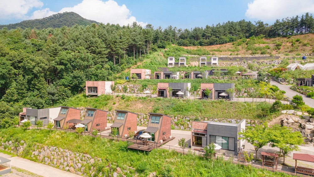 Hongcheon Toliaigeullaemping, South Korea