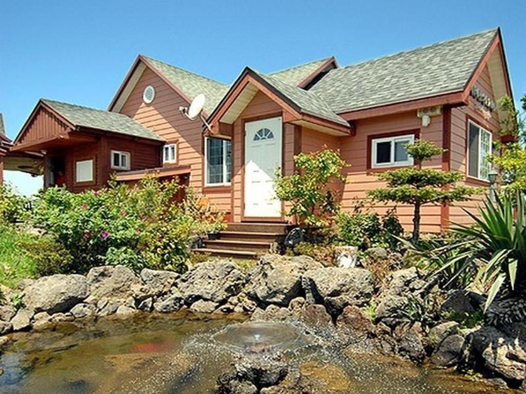 Hotel · Ebbnsae Pension, Jeju