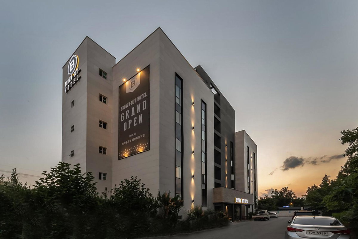 Brown-Dot Hotel Dongchon Amusement Park, South Korea