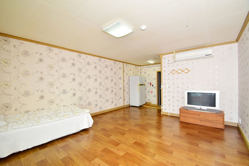 Sungbochon Youth Hostel - Hostel, Mungyeong, South Korea