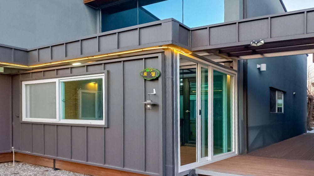 Hotel · Gapyeong Gently Pension, Gapyeong