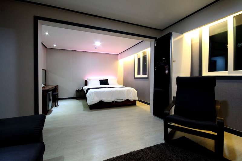 Hotel Luna, Jeonju, South Korea