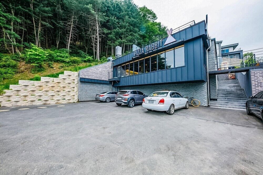 Hotel · Rabbit Star Pension, Chuncheon