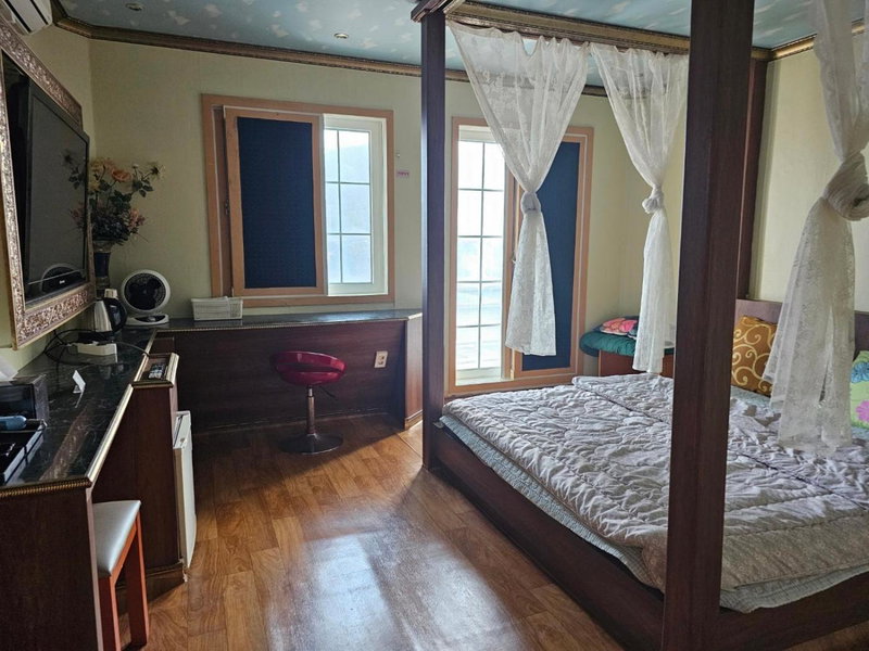 Pataya Motel, Geoje, South Korea