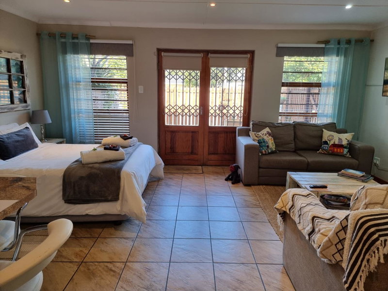 Dolphins Self-Catering Accommodation, George, South Africa