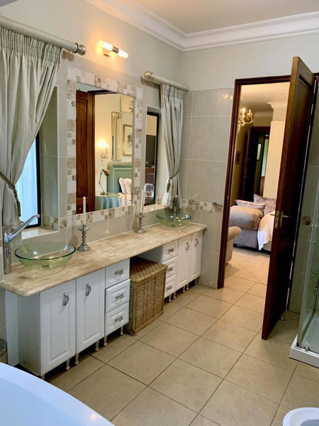 Mountain Rose Guesthouse, Louis Trichardt, South Africa