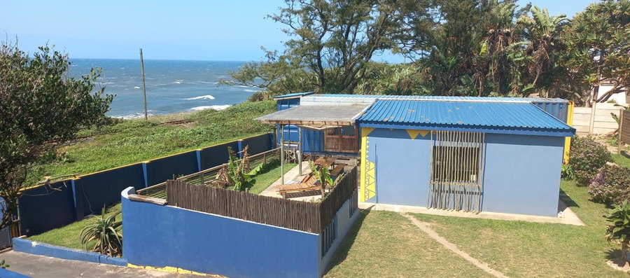 Blue Space Beach house, Port Shepstone, South Africa