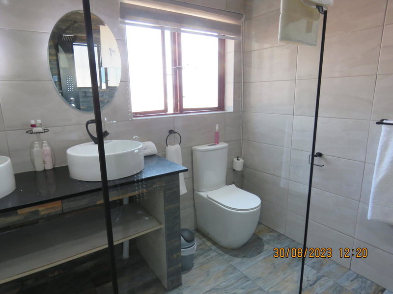 Beachcomber Bay Guest House In South Africa, Margate, South Africa