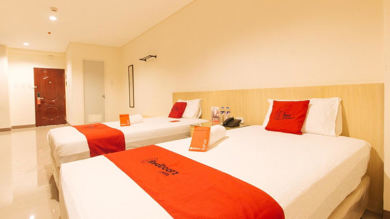 RedDoorz Plus @ Kaizen Suites Taft Avenue, Manila, Philippines