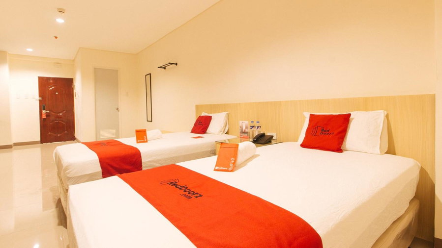 RedDoorz Plus @ Kaizen Suites Taft Avenue, Manila, Philippines