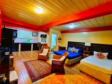 Monte Rio Gardens Bed & Breakfast, Alaminos, Philippines