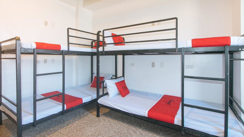 RedDoorz near LRT 2 Antipolo Station, Antipolo, Philippines
