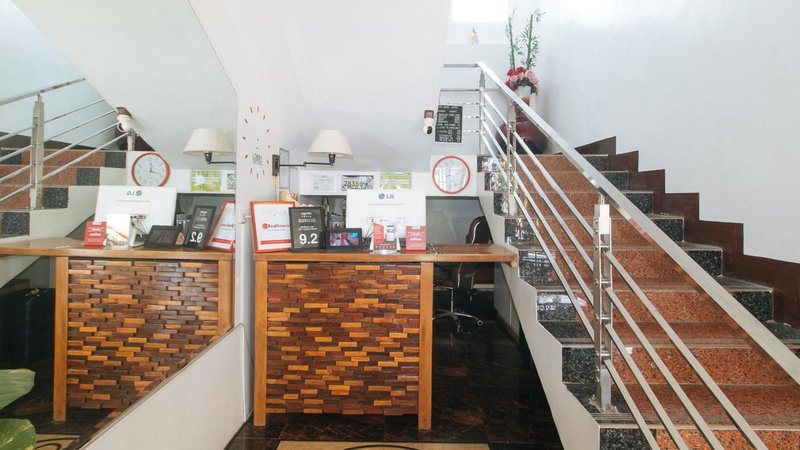 RedDoorz near LRT 2 Antipolo Station, Antipolo, Philippines