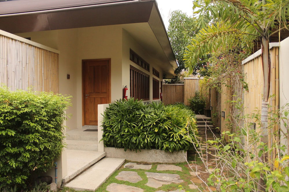 Bravo Resorts - Munting Paraiso, Philippines