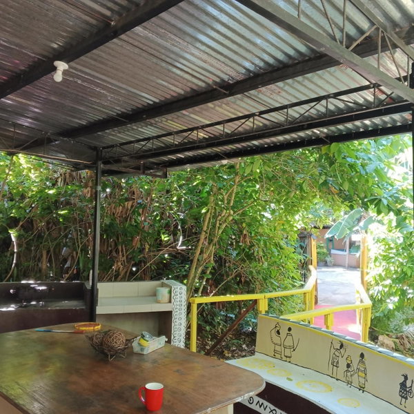 Two crazy monkeys, Bakjawan, Philippines