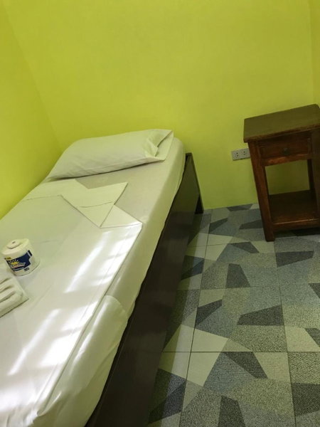 Luis Bay Travellers Lodge Coron, Coron, Philippines