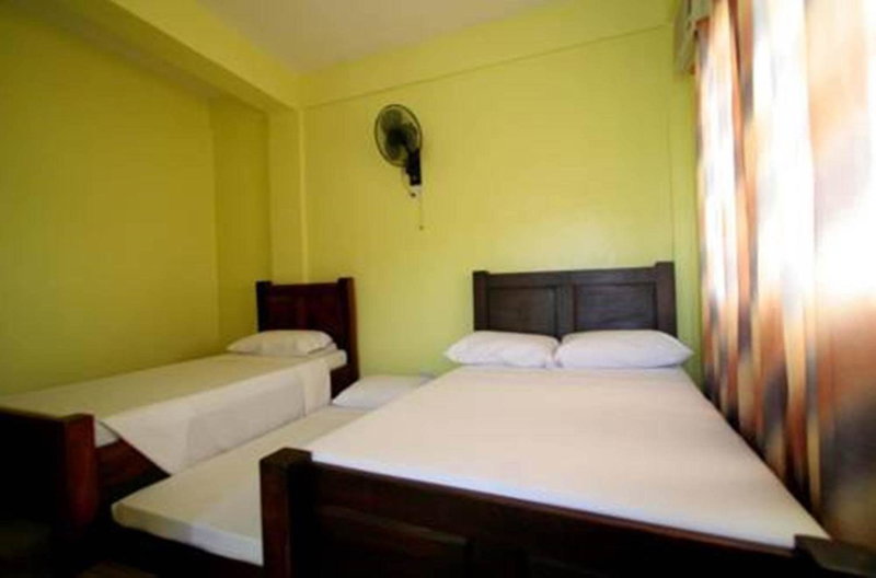 Luis Bay Travellers Lodge Coron, Coron, Philippines