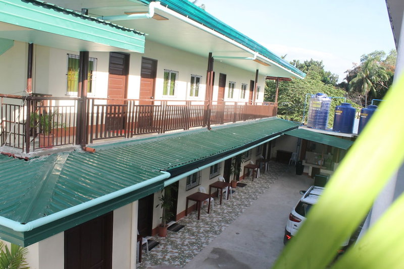 Oyo 1121 Junlyn Apartelle, Panglao, Philippines
