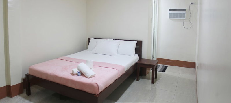Oyo 1121 Junlyn Apartelle, Panglao, Philippines