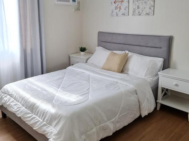 Lovely 2- BR Condo (Fully Air-conditioned w/ Wifi), Cagayan de Oro, Philippines