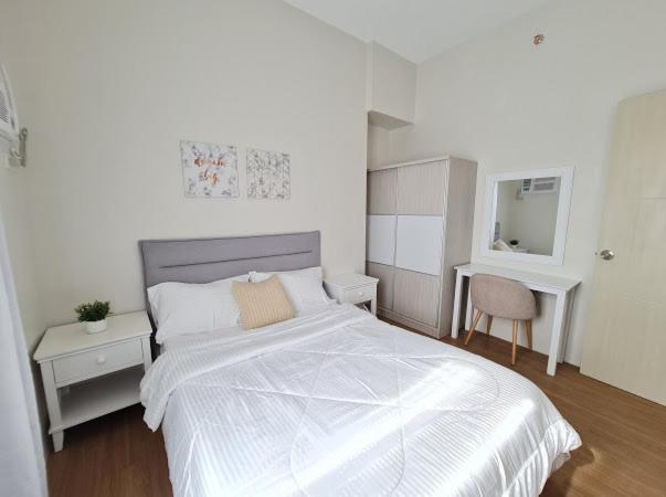 Lovely 2- BR Condo (Fully Air-conditioned w/ Wifi), Cagayan de Oro, Philippines