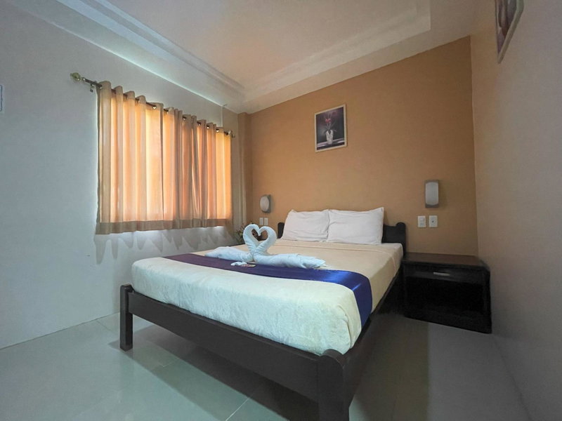 Argao Seabreeze Hotel powered by Cocotel, Argao, Philippines