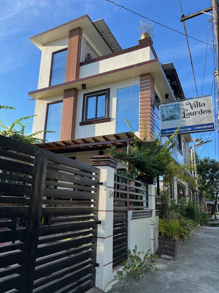 Villa Lourdes, Alaminos, Philippines