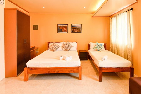 ichehan lodge, Basco, Philippines