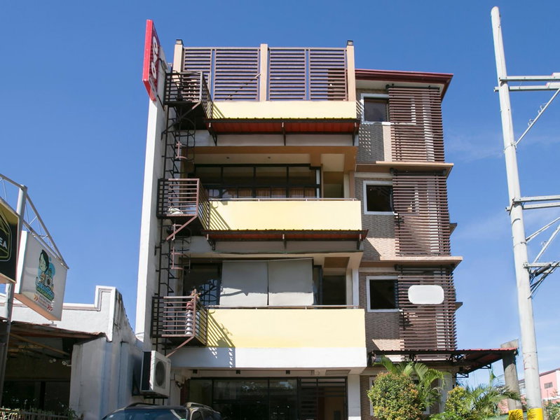 Rjat Guesthouse, Biñan, Philippines