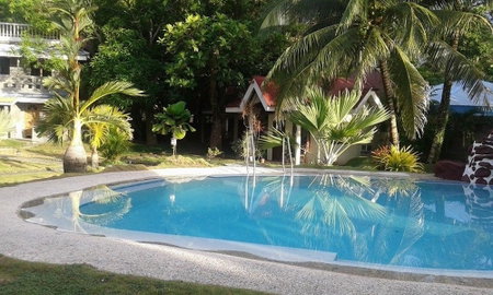 Puesta del Sol Beach Bungalows, Mambajao, Philippines