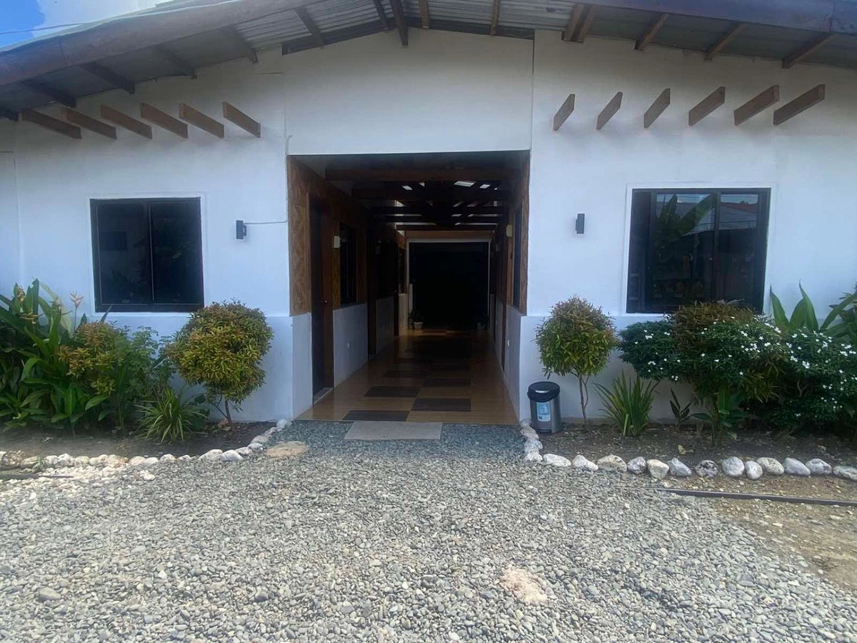 Hotel · Bonzu Homestay, General Luna