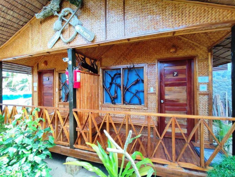 Castaway Native Huts, San Vicente, Philippines