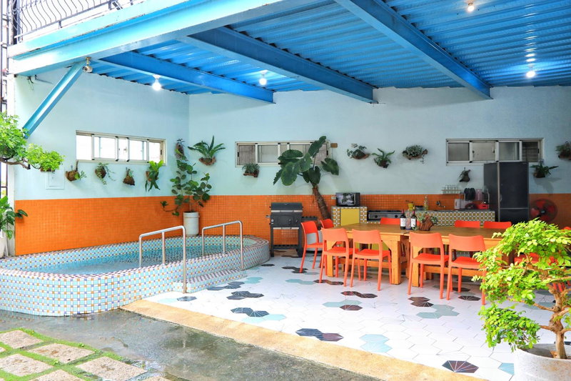 Fumigate Hotel, Hengchun, Taiwan