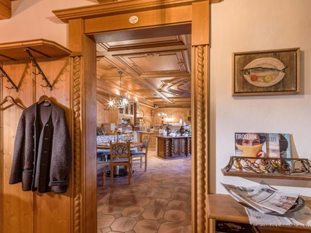 Hotel Gasthof Felsenkeller, Kufstein, Austria
