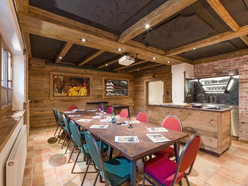 Hotel Gasthof Felsenkeller, Kufstein, Austria