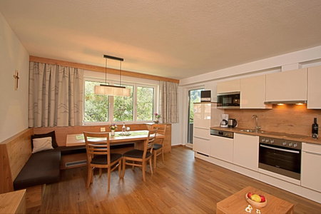 Apartmenthaus Juen, Zams, Austria