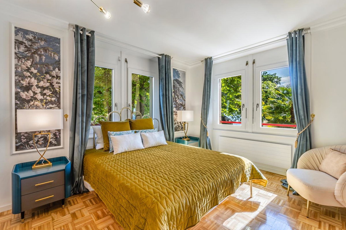 Hotel · Modern Renaissance studio – Lakefront, Montreux