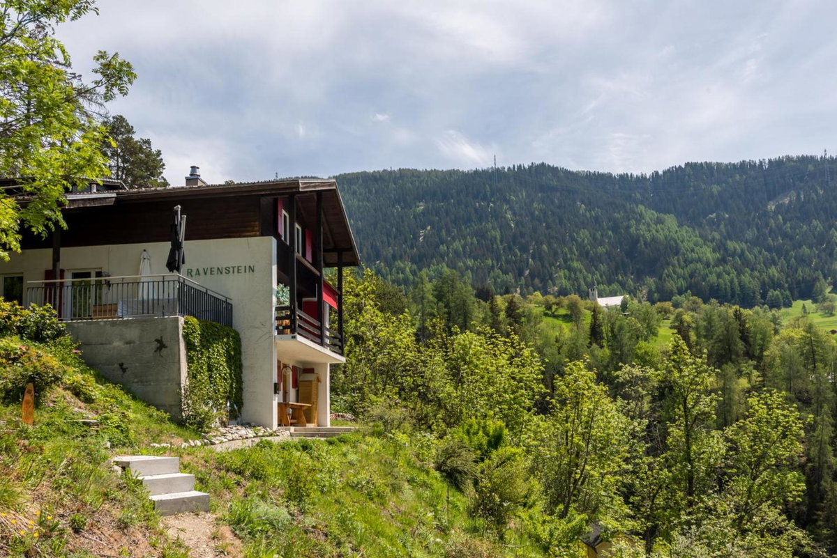 Chalet Ravenstein, Switzerland
