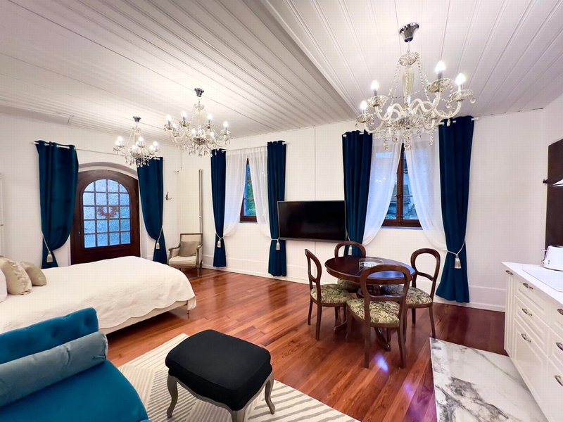 Montreux Castle - Charming Studio, Montreux, Switzerland