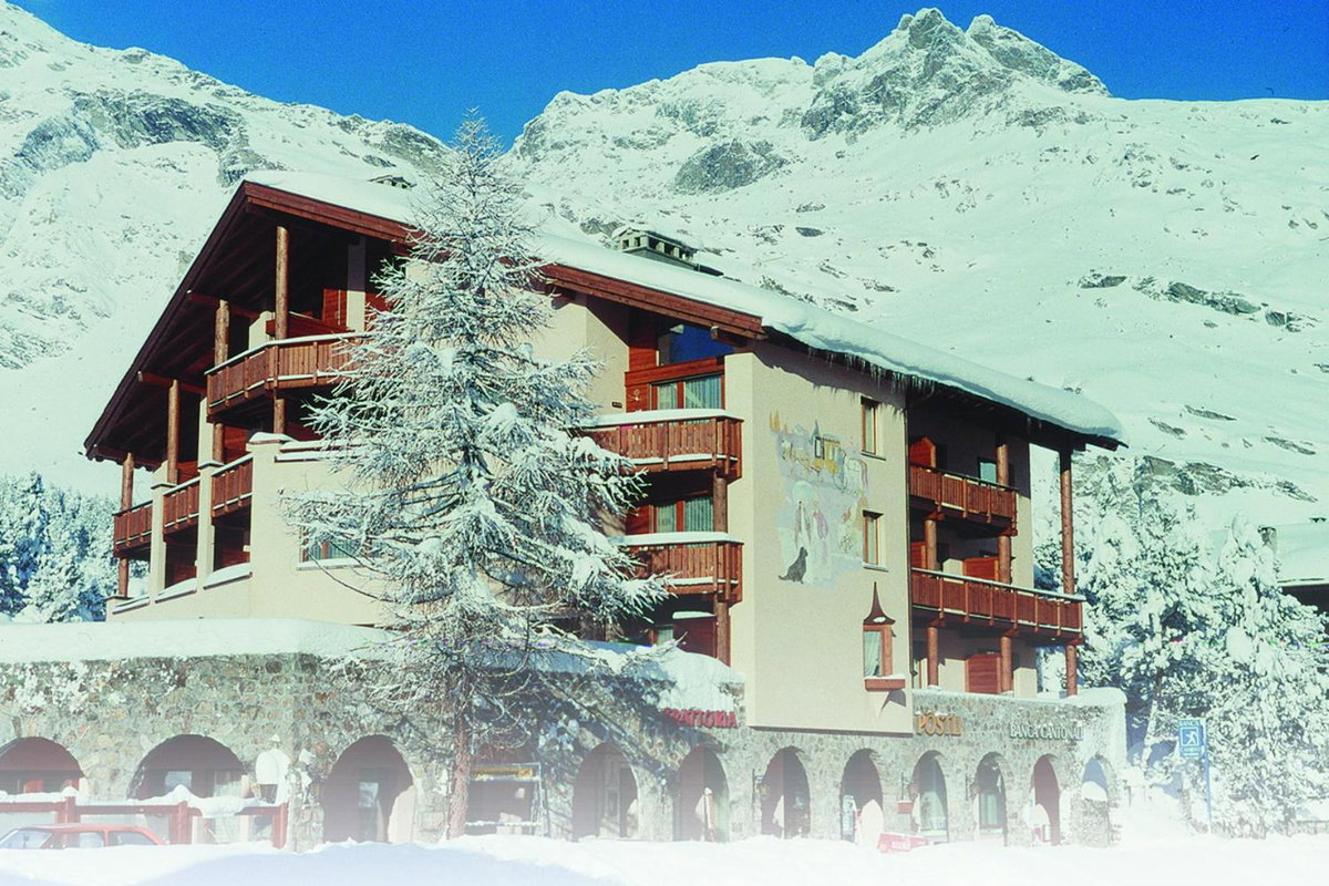 Hotel Pöstli, Suisse