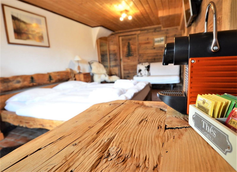 Les chambres et Roulottes des Noisetiers, Leysin, Switzerland