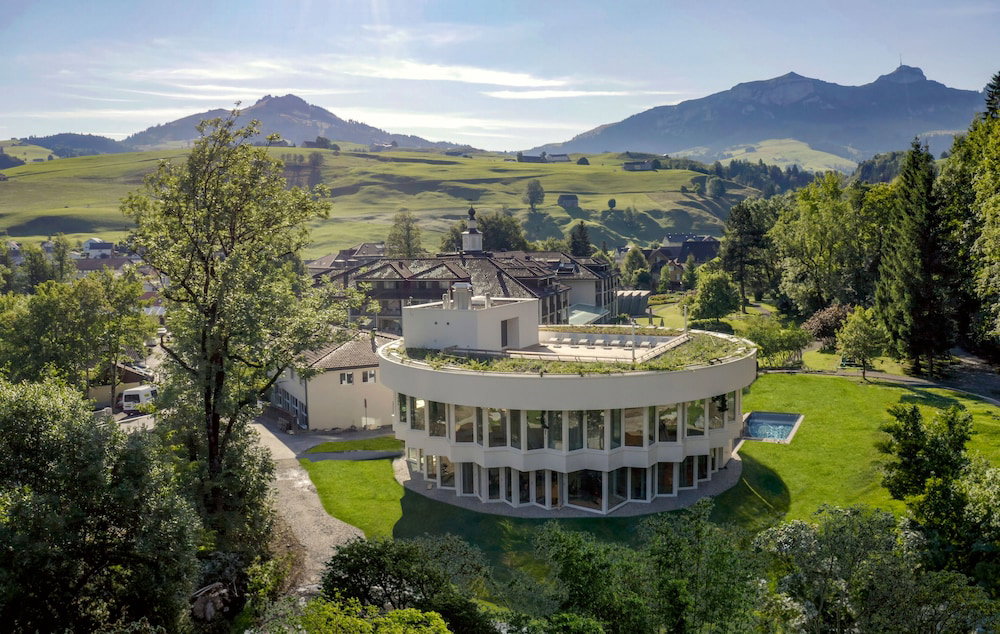 Hotel · Hof Weissbad Health & Wellness Resort, Schwende