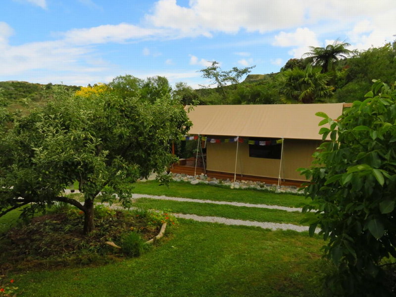 Omarama Oasis - Permaculture Glamping, Pohara, New Zealand