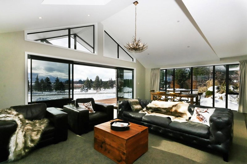 Lake Views at Antler Lodge, Lake Tekapo, New Zealand