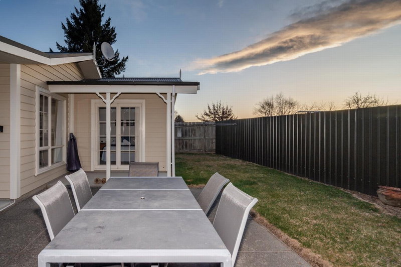 Relax on Rata, Cottage 1, Twizel, New Zealand