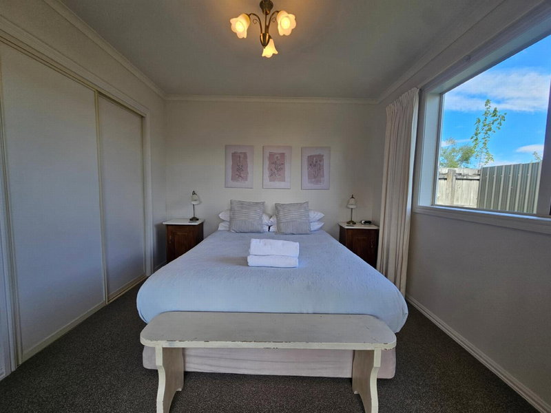 Relax on Rata, Cottage 1, Twizel, New Zealand