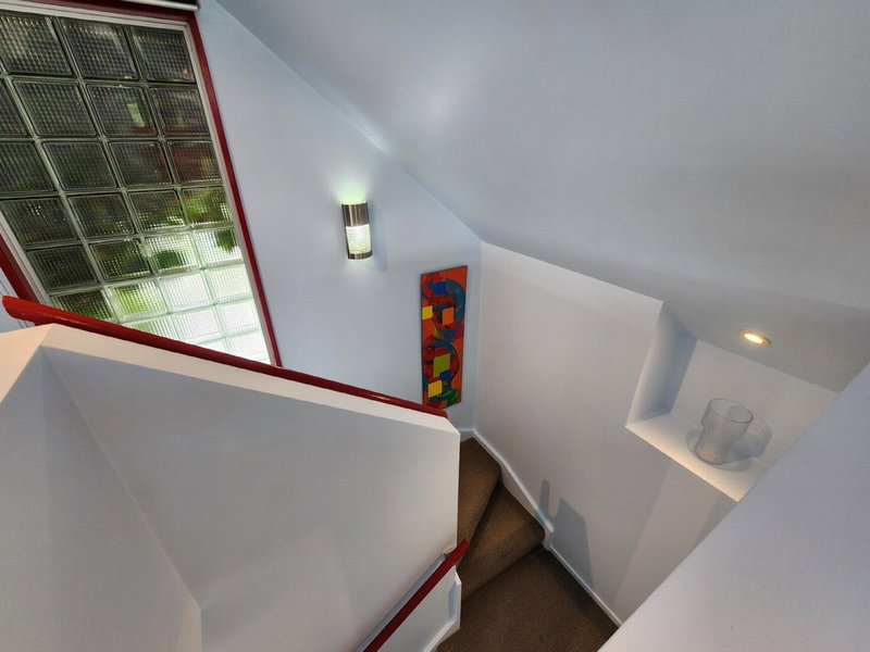 A Stones Throw From Town A-Frame, Dunedin, New Zealand