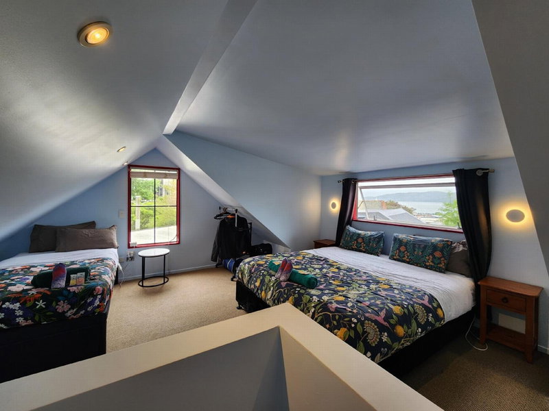 A Stones Throw From Town A-Frame, Dunedin, New Zealand